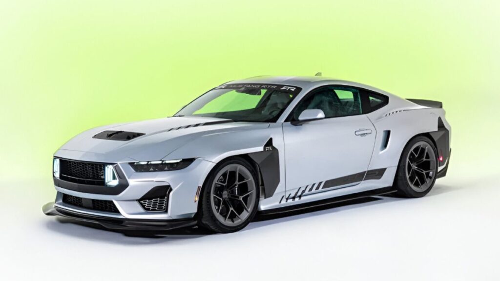 Ford Mustang RTR Spec 5
